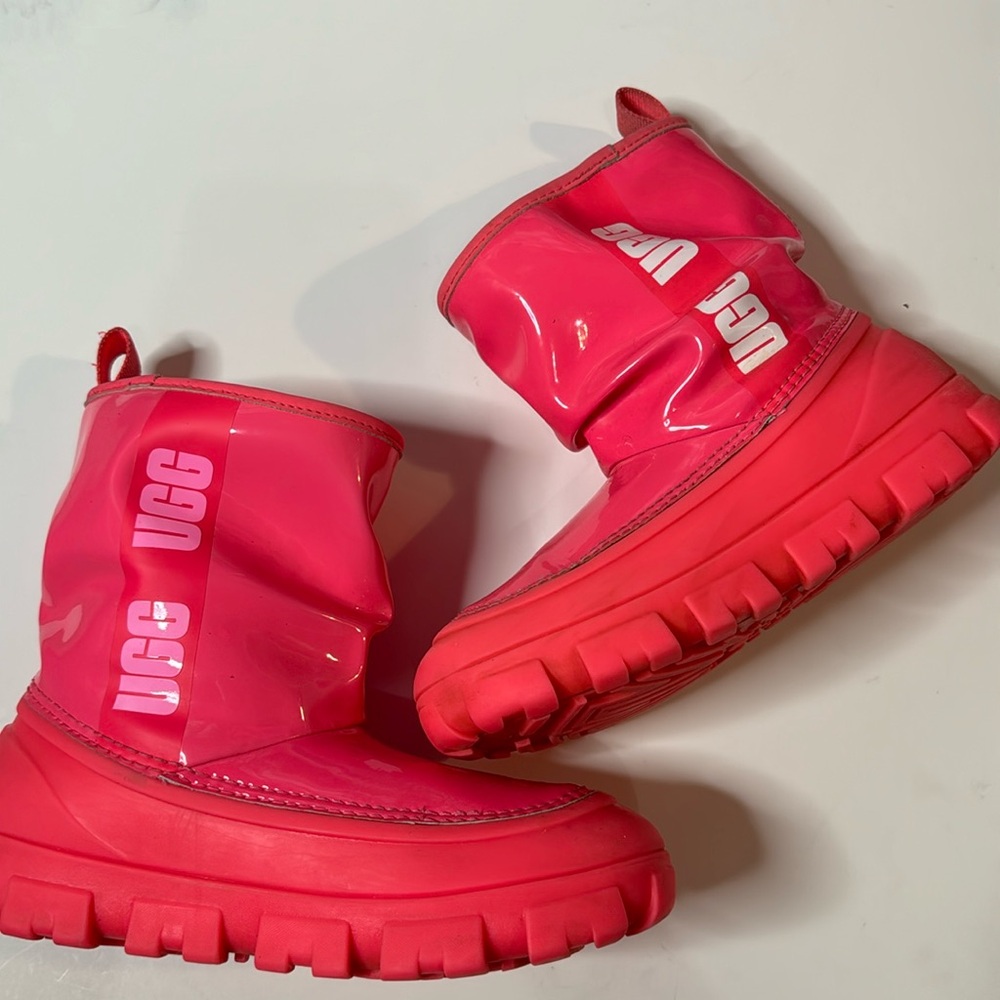 Ugg Classic Brellah Mini Boot Super Coral